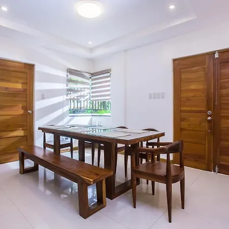 Bella Homes 6Br 4Bath Near Rotunda Tagaytay City Exterior photo
