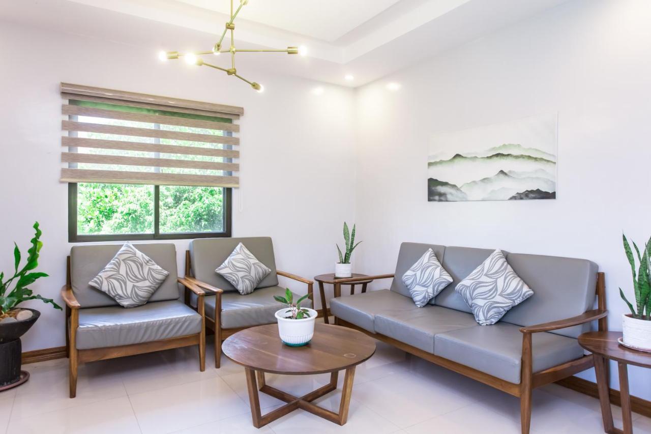 Holiday home Bella Homes 6br 4bath Near Rotunda