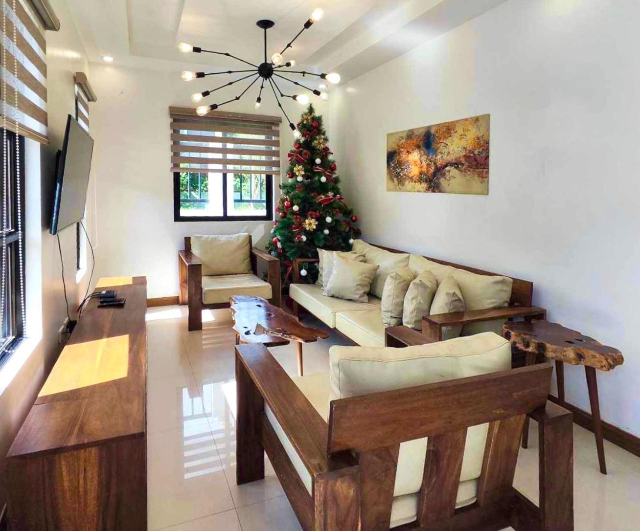 Holiday home Bella Homes 6br 4bath Near Rotunda Tagaytay City
