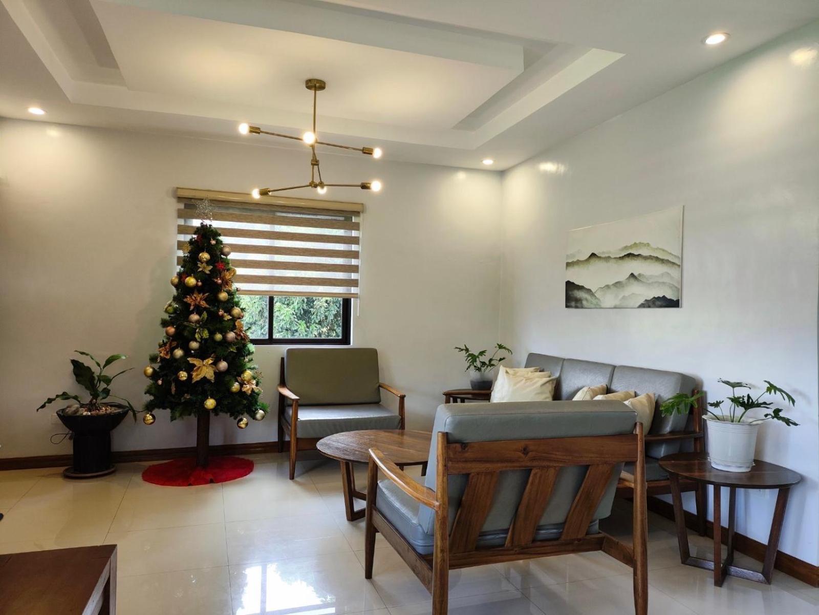 Bella Homes 6br 4bath Near Rotunda Holiday home Tagaytay City